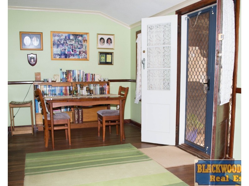 30 Hawterville Road, Mullalyup WA 6252