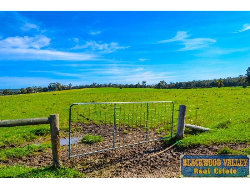 19 Cundinup-Kirup Road Road, Kirup WA 6251