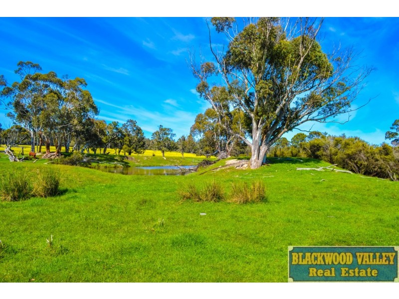 19 Cundinup-Kirup Road Road, Kirup WA 6251