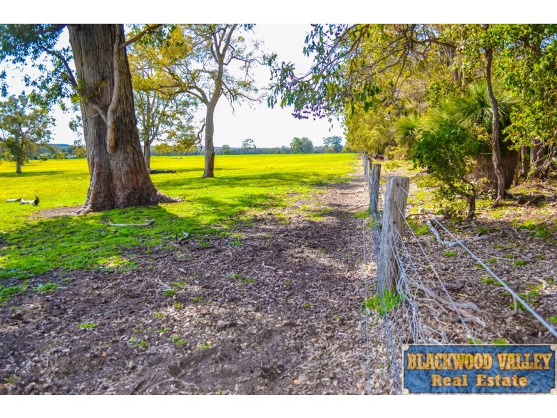 19 Cundinup-Kirup Road Road, Kirup WA 6251