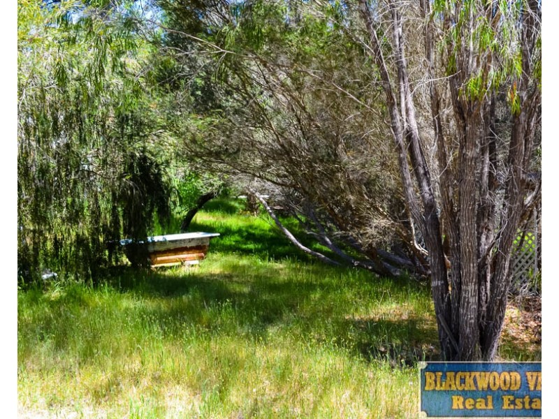 98 Greenbushes-Grimwade Road, North Greenbushes WA 6254