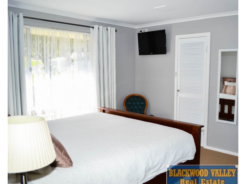 1 Boronia Place, South Bunbury WA 6230