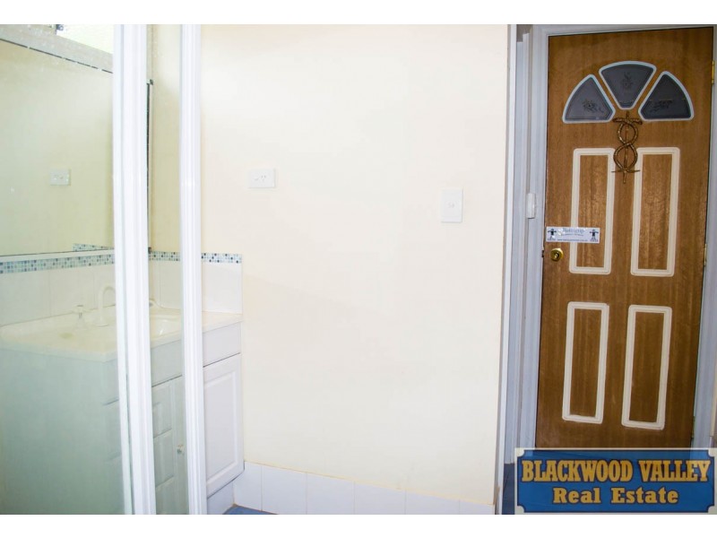 97 South Western Highway, Kirup WA 6251