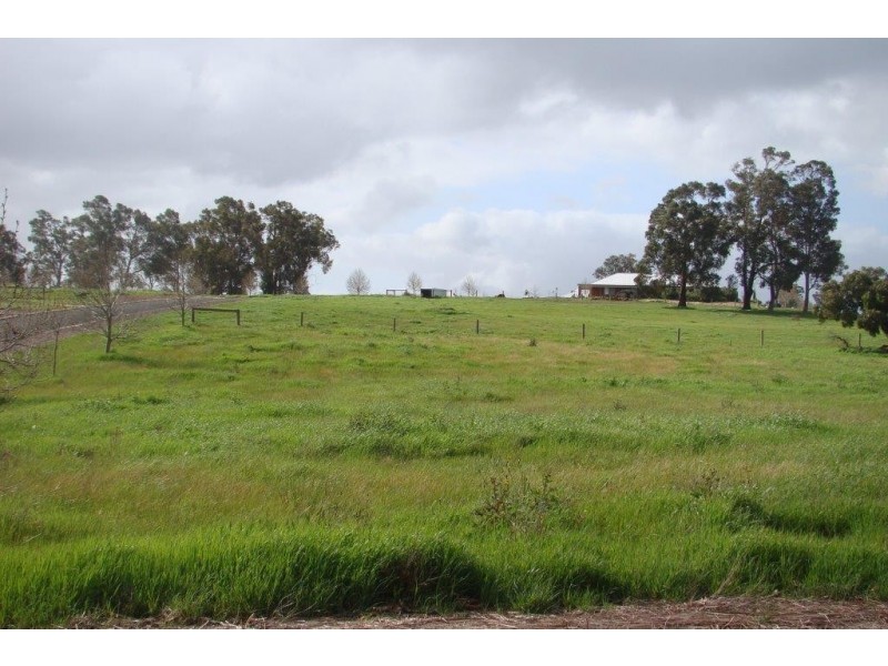 208/30 Galloway Drive, Bridgetown WA 6255