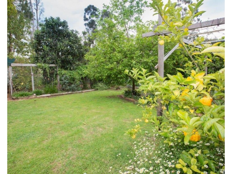 33 Gifford Road, Bridgetown WA 6255