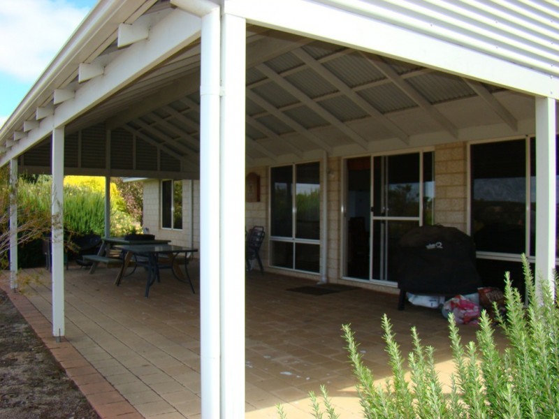 9 Silver Birch Heights, Kangaroo Gully WA 6255