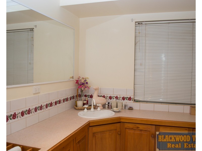 5 Hereford Heights, Bridgetown WA 6255