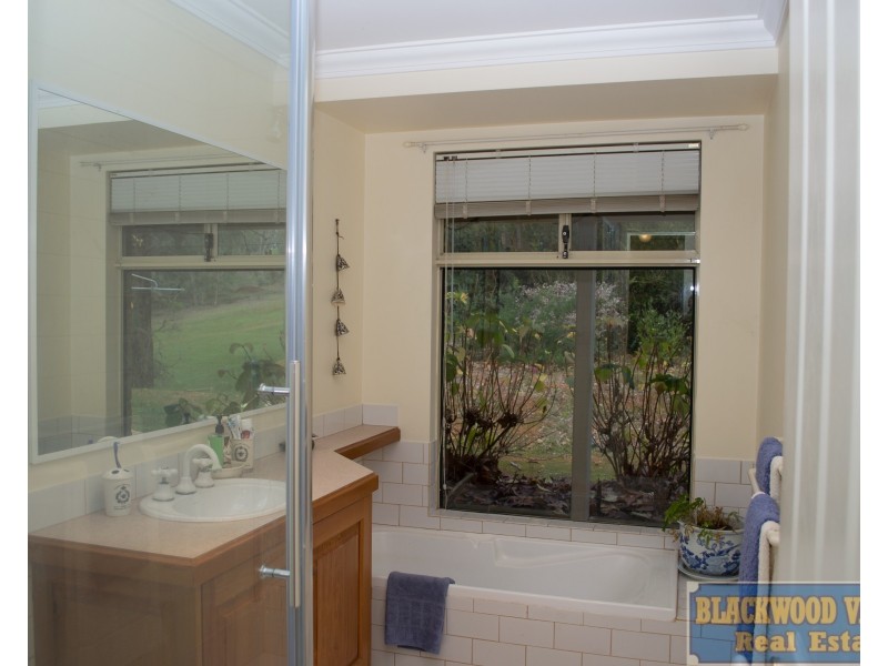 5 Hereford Heights, Bridgetown WA 6255