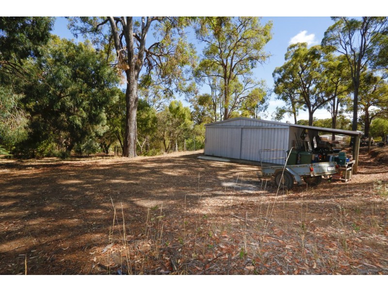 5 Hereford Heights, Bridgetown WA 6255