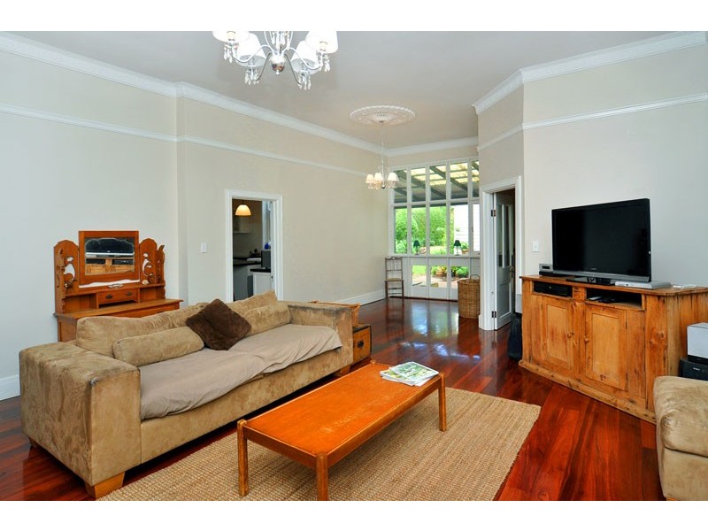 2 Doust Street, Bridgetown WA 6255