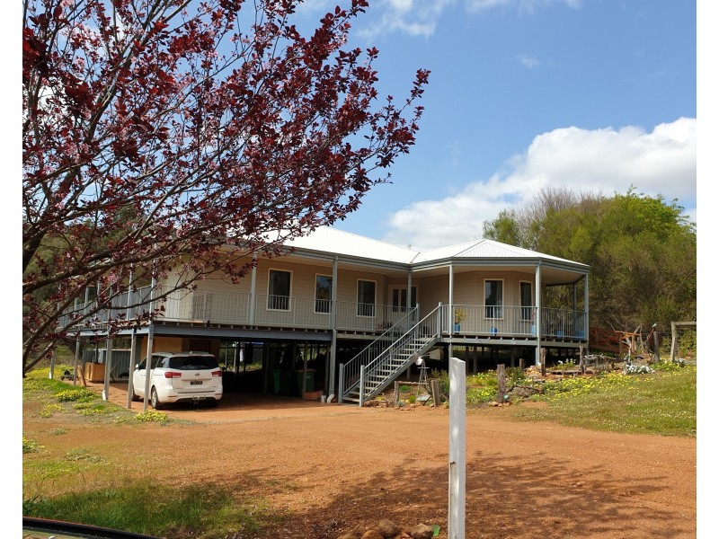 23 De Lisle Street, Balingup WA 6253