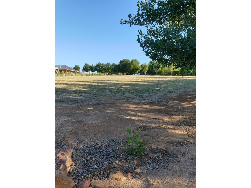 9 Robinia Way, Bridgetown WA 6255