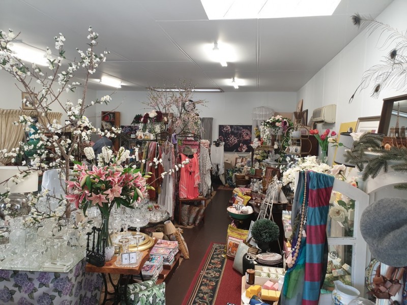 68 Warren Rd, Nannup WA 6275