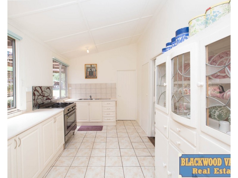 4 Coverley Road, Bridgetown WA 6255