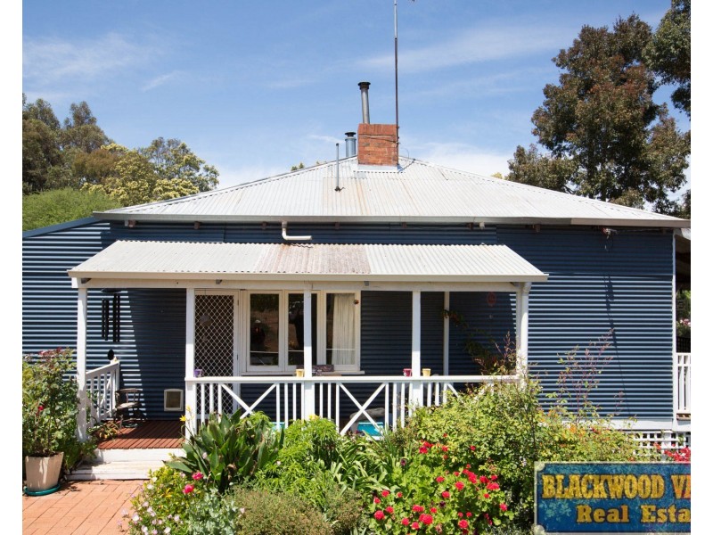 4 Coverley Road, Bridgetown WA 6255