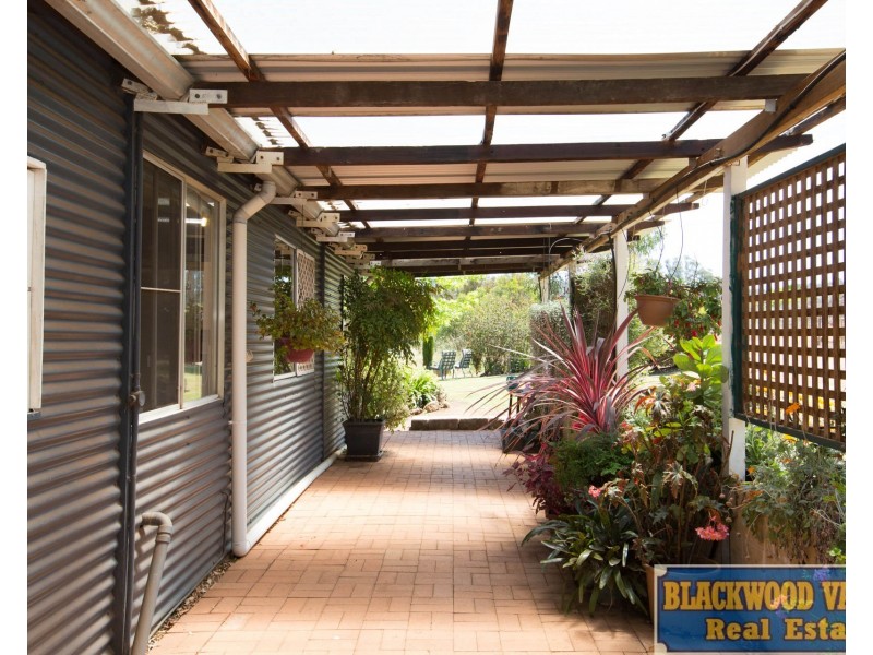 4 Coverley Road, Bridgetown WA 6255