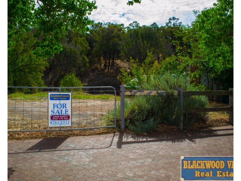 99 Hampton Street, Bridgetown WA 6255