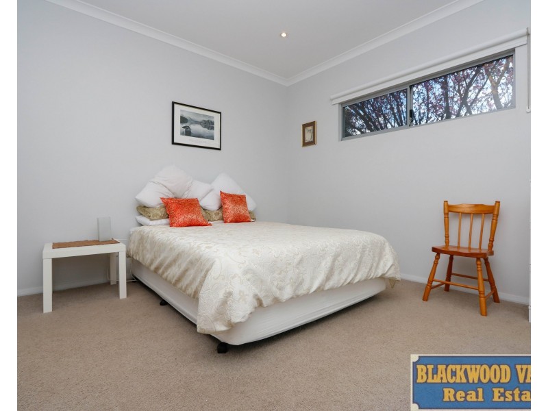 12 Robinia Way, Bridgetown WA 6255