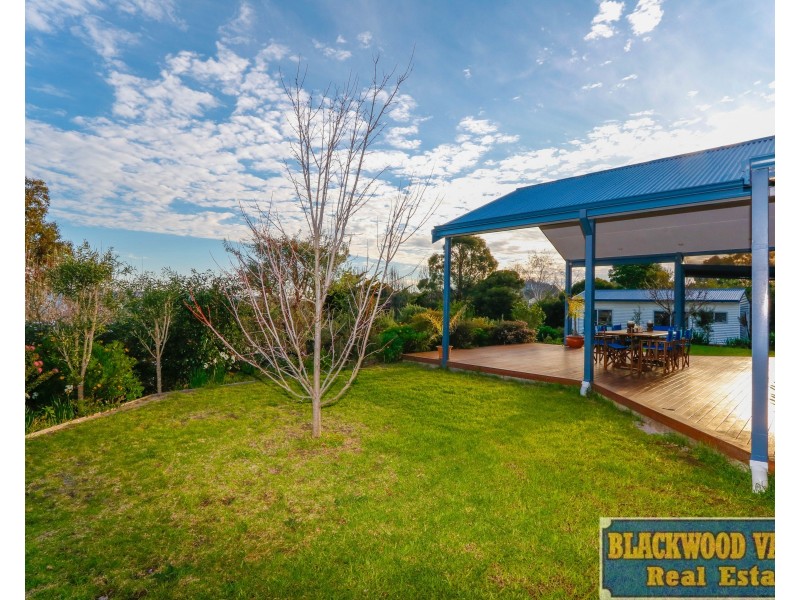 12 Robinia Way, Bridgetown WA 6255