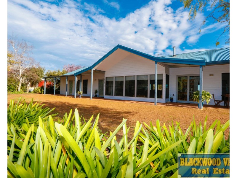 12 Robinia Way, Bridgetown WA 6255