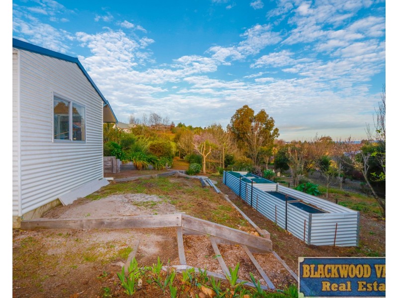 12 Robinia Way, Bridgetown WA 6255