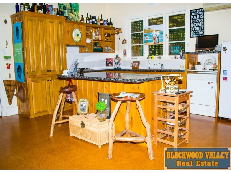 25 Barlee Street, Bridgetown WA 6255