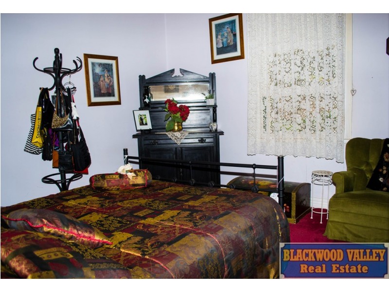 25 Barlee Street, Bridgetown WA 6255