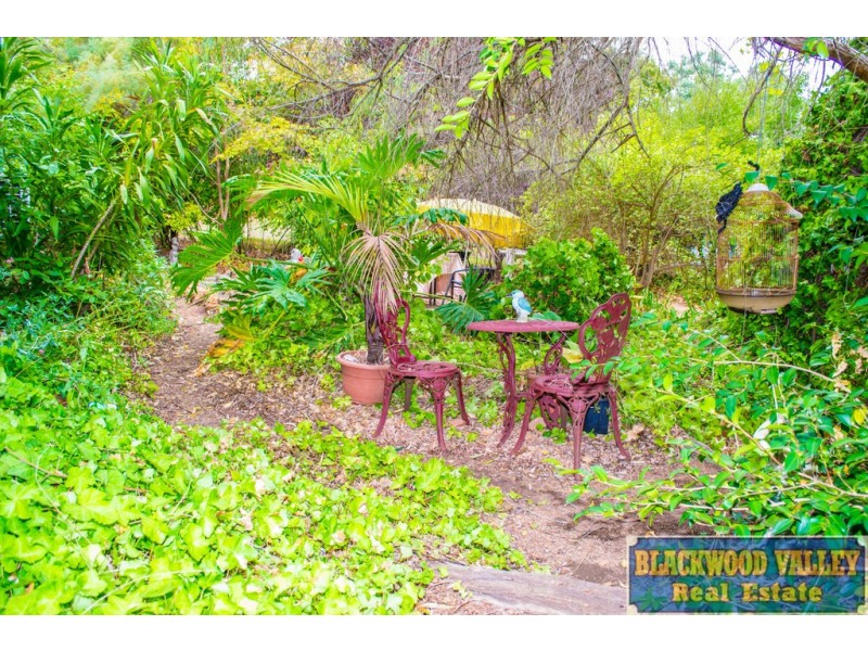 25 Barlee Street, Bridgetown WA 6255