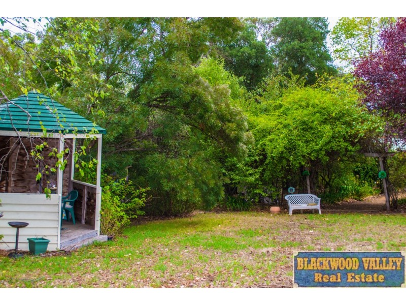 25 Barlee Street, Bridgetown WA 6255