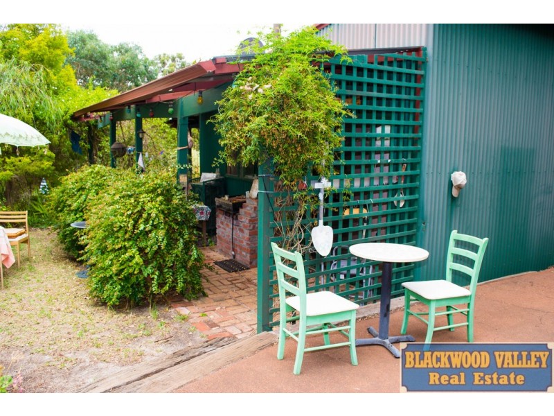 25 Barlee Street, Bridgetown WA 6255