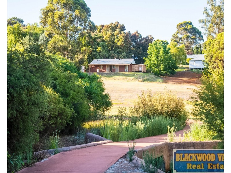 36b Forrest Street, Bridgetown WA 6255