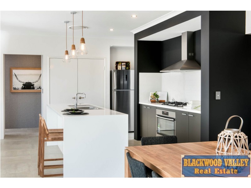 132 Grand Entrance, Australind WA 6233