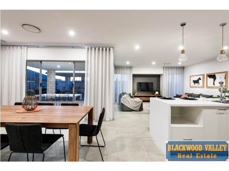 132 Grand Entrance, Australind WA 6233