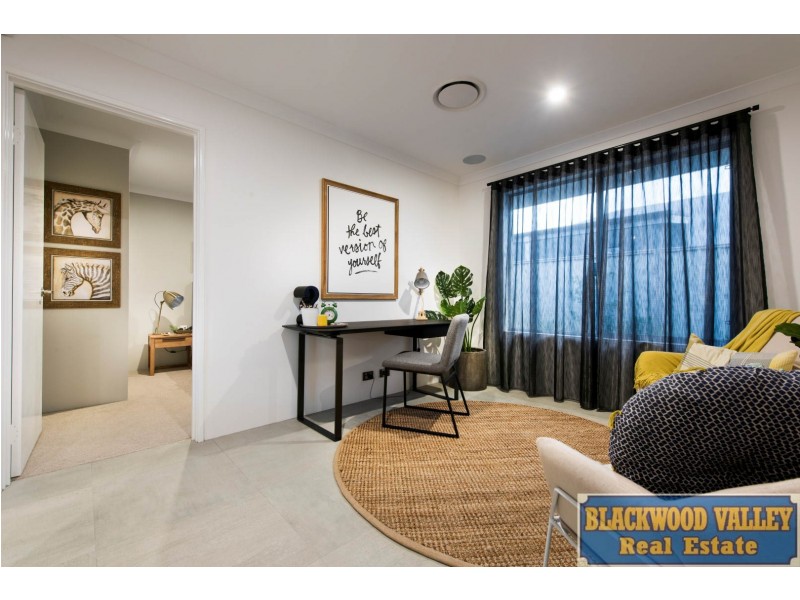 132 Grand Entrance, Australind WA 6233