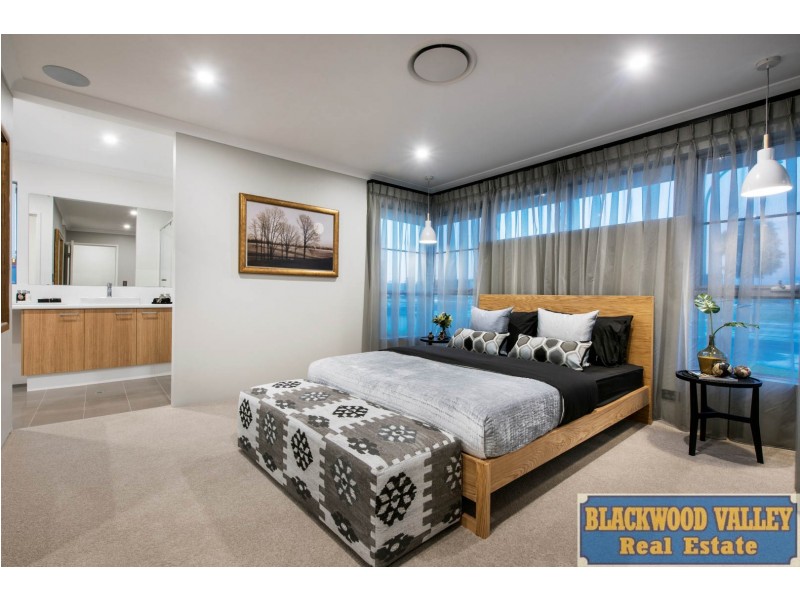 132 Grand Entrance, Australind WA 6233