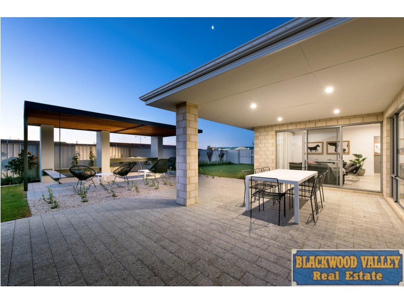 132 Grand Entrance, Australind WA 6233
