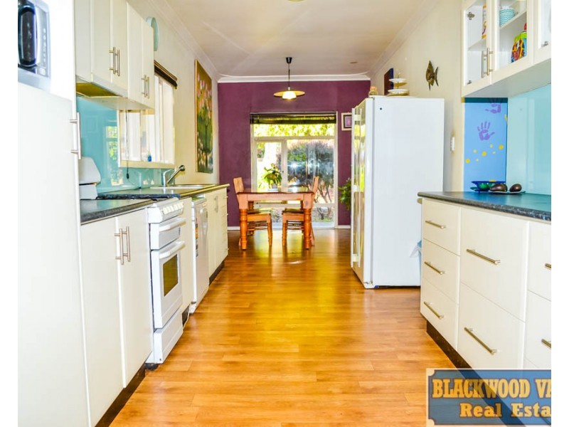 63 Blechynden Street, Bridgetown WA 6255