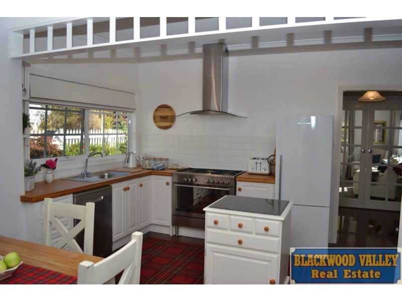 5 McAlinden Street, Bridgetown WA 6255