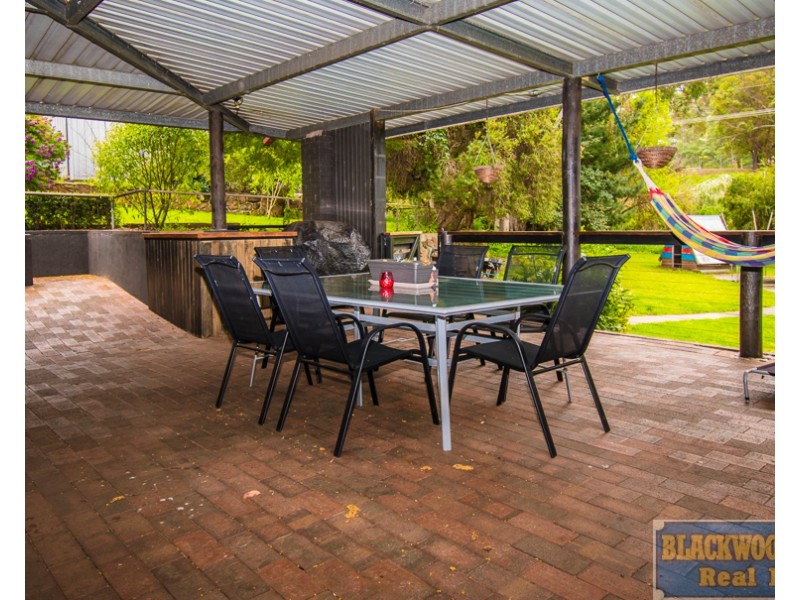 15 Bunbury Street, Bridgetown WA 6255