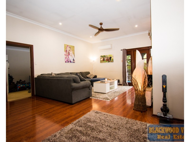 15 Bunbury Street, Bridgetown WA 6255