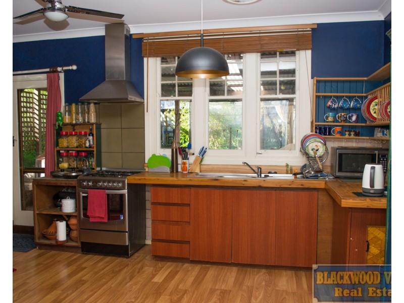 18 Barlee Street, Bridgetown WA 6255