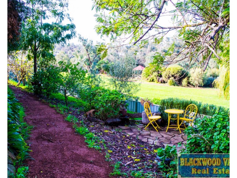 18 Barlee Street, Bridgetown WA 6255