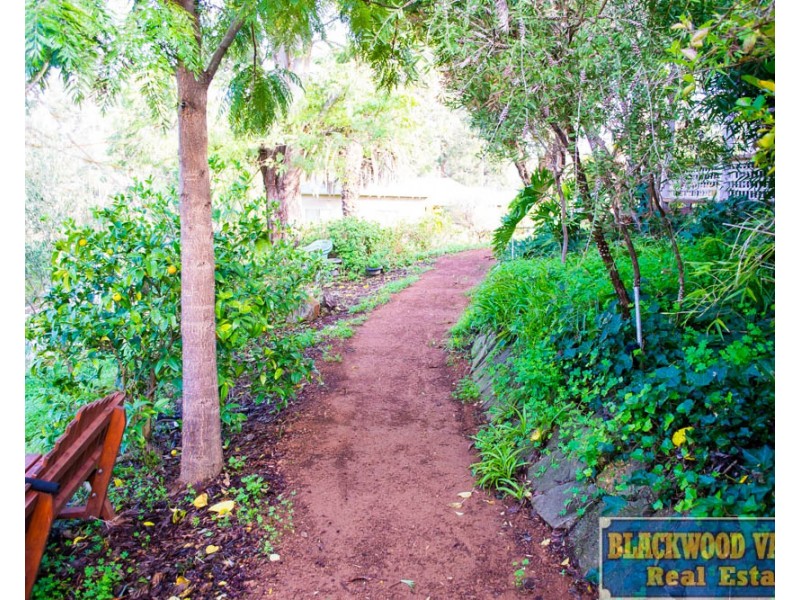 18 Barlee Street, Bridgetown WA 6255