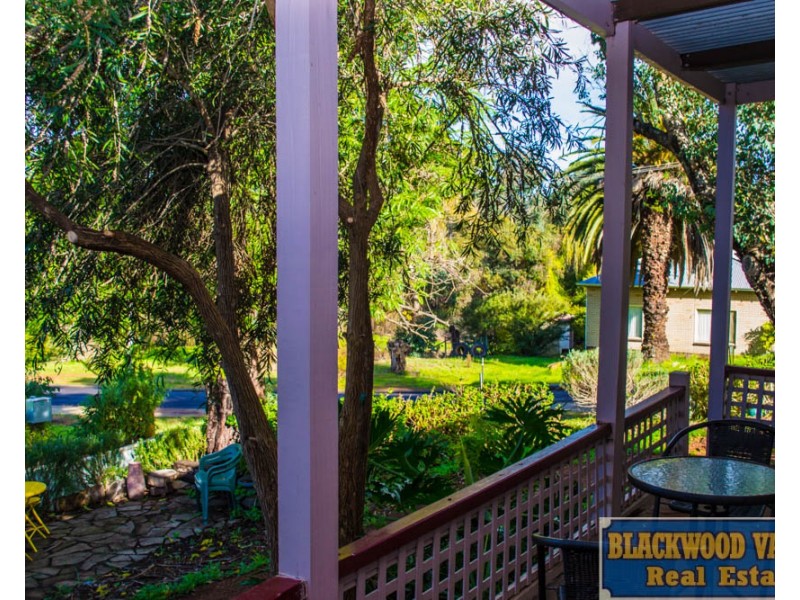 18 Barlee Street, Bridgetown WA 6255