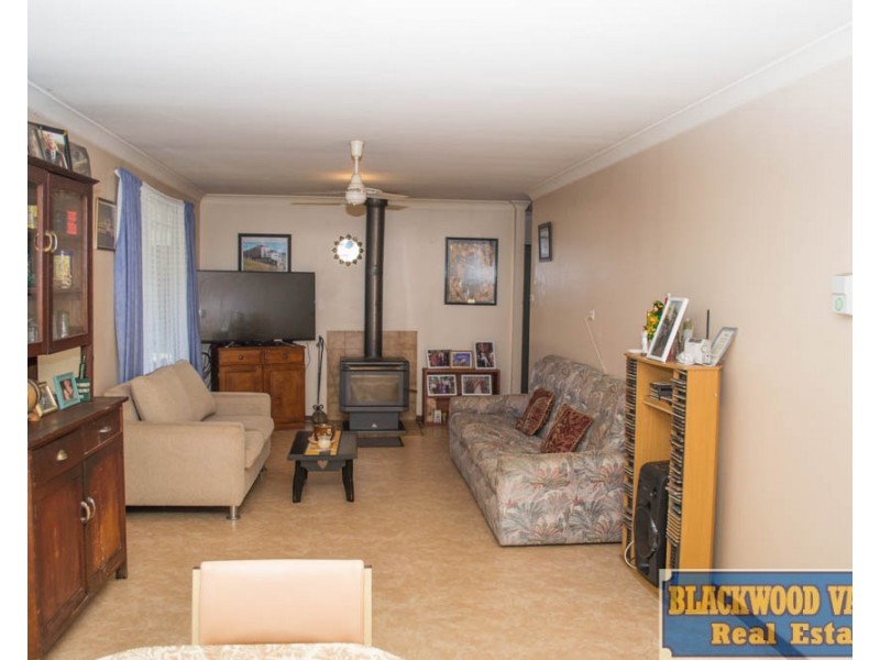 88 Wilga Road, North Greenbushes WA 6254