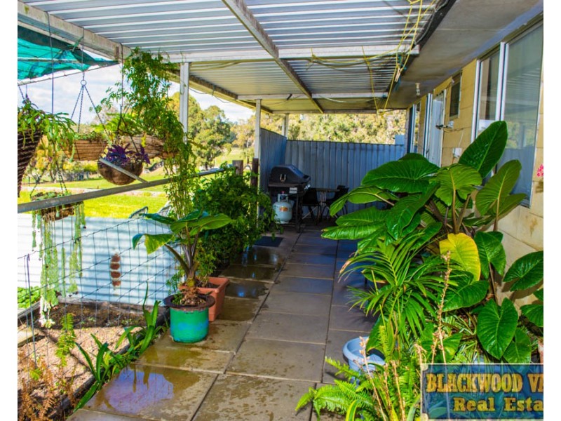 88 Wilga Road, North Greenbushes WA 6254