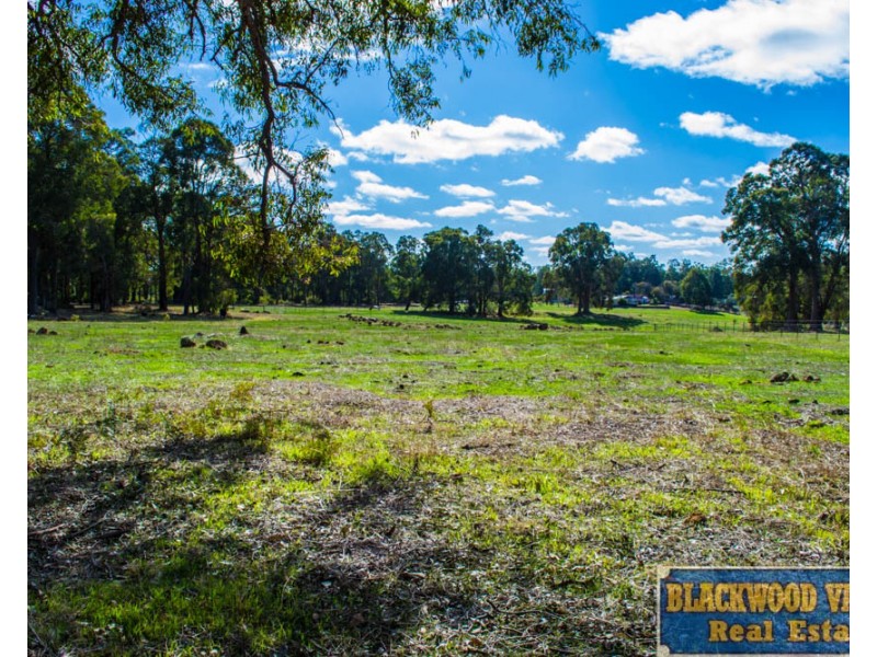 88 Wilga Road, North Greenbushes WA 6254