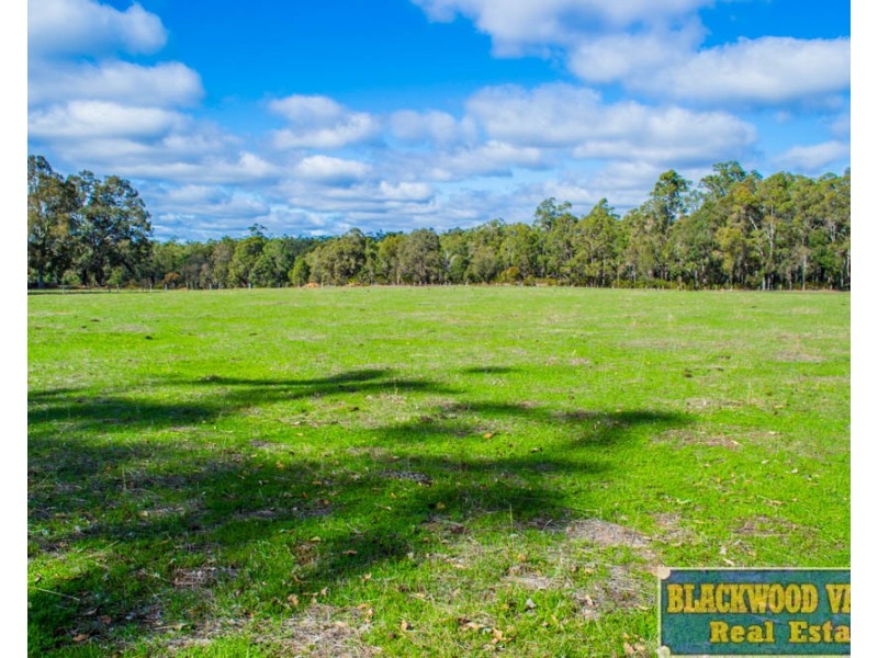 88 Wilga Road, North Greenbushes WA 6254