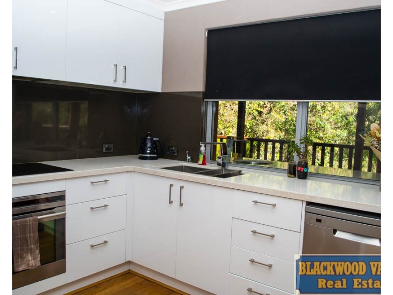 20 Blackbutt Drive, Manjimup WA 6258