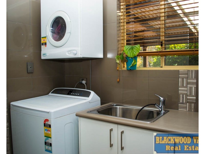 20 Blackbutt Drive, Manjimup WA 6258